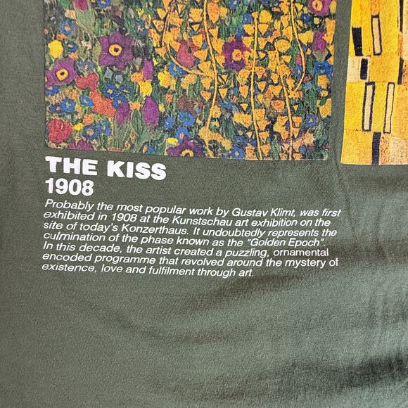 Gustav Klimt The Kiss 1908 Graphic T-Shirt Green Art Tee Medium Interrchive - Picture 7 of 7